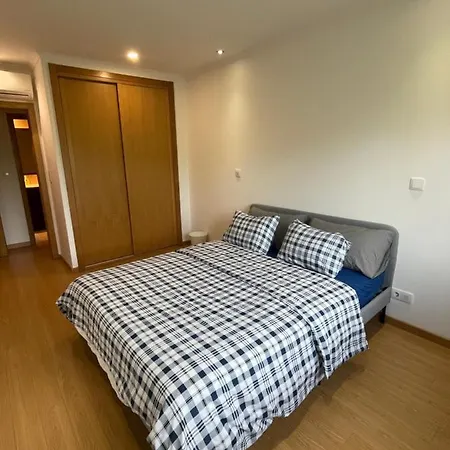 Aqui E O Seu Lugar. *